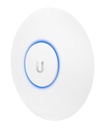UBIQUITI 1300 Mbps IEEE 802.11a IEEE 802.11b IEEE 802.11g IEEE 802.11n IEEE 802.11ac 1xUSB 2.0 2xRJ45 Number of antennas